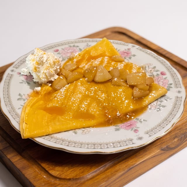 Izabella Crepe.